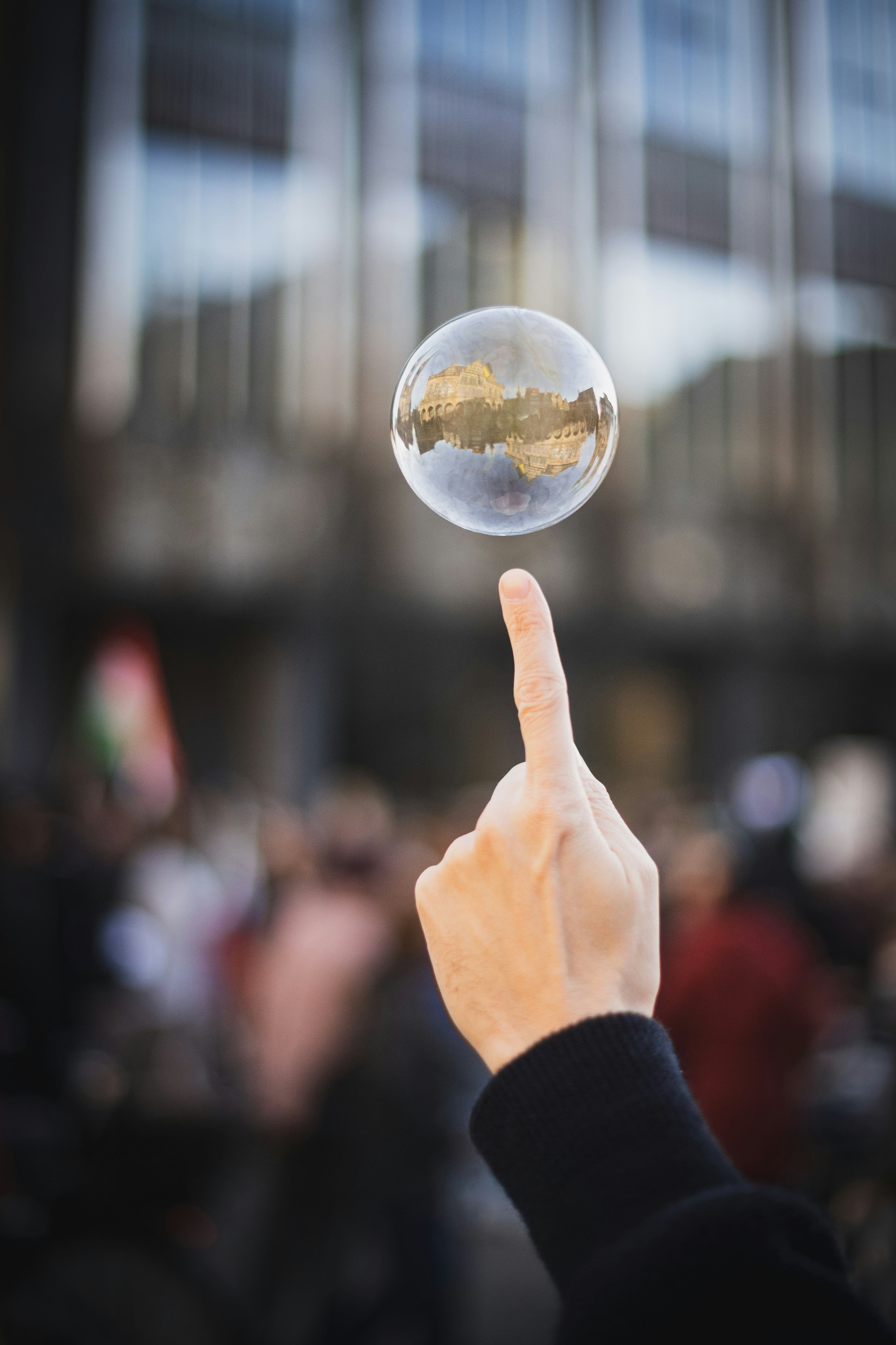 Imagen corporativa global de Suzuki FEM Corp